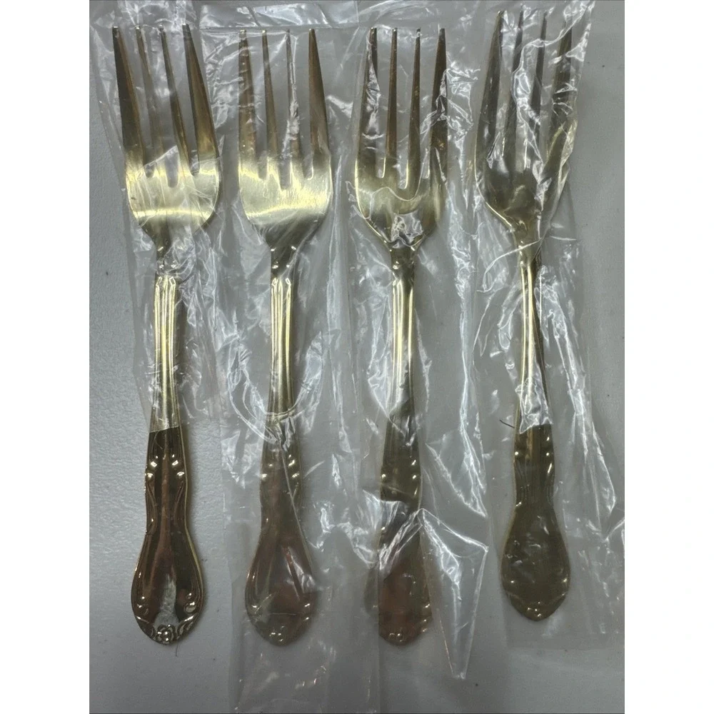 Gold-tone FLATWARE 'ROYAL' Stainless Steel Japan - Service for 4-20 Pieces